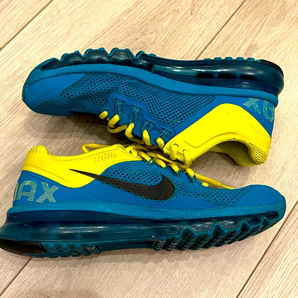 Nike Air Max 2013 Sneakers